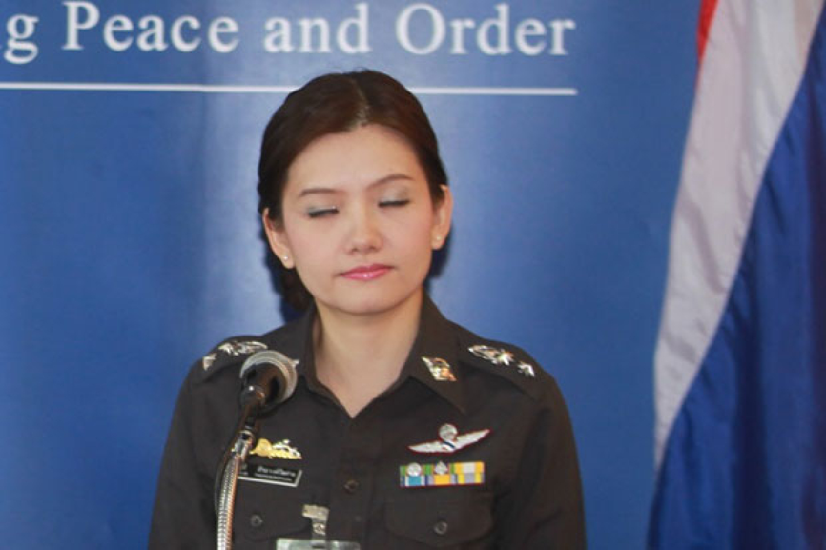 ศอ.รส.ยันเอาผิดนปช.-กปปส.เท่าเทียม ศอ.รส.ยันเอาผิดนปช.-กปปส.เท่าเทียม