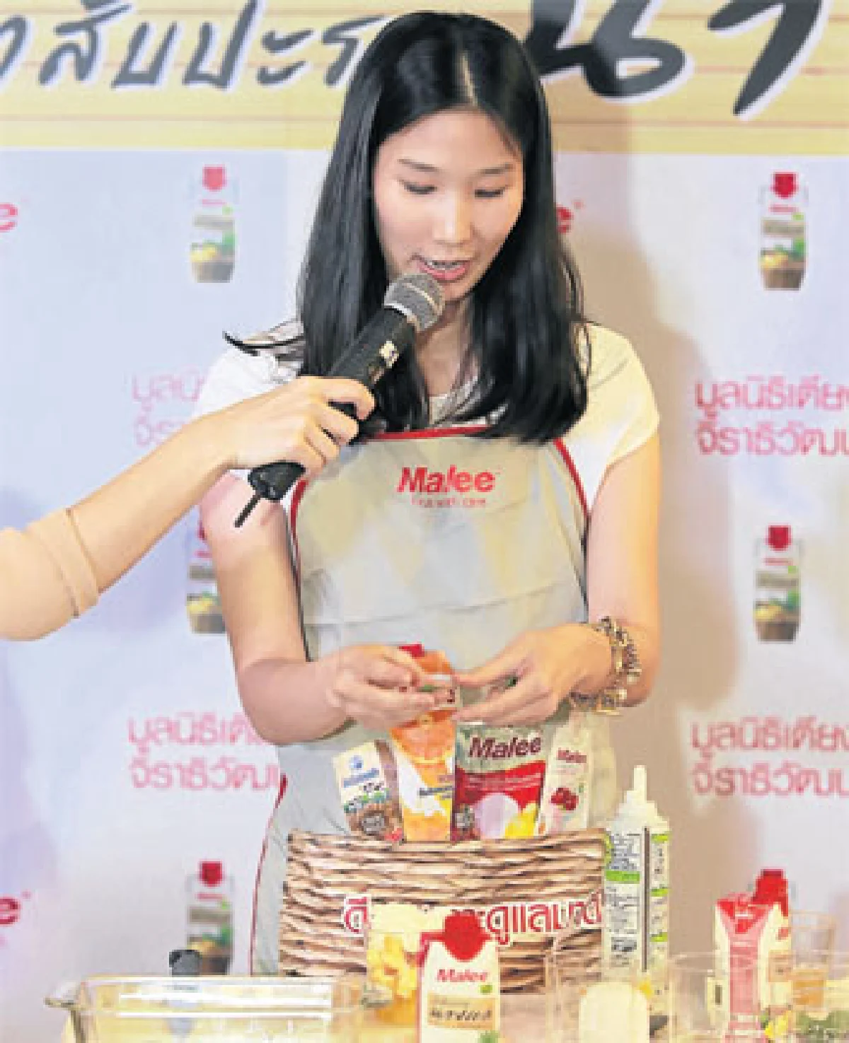 เปิดตัวน้ำสับปะรดนางแล 'มาลีทรอปิคอล'