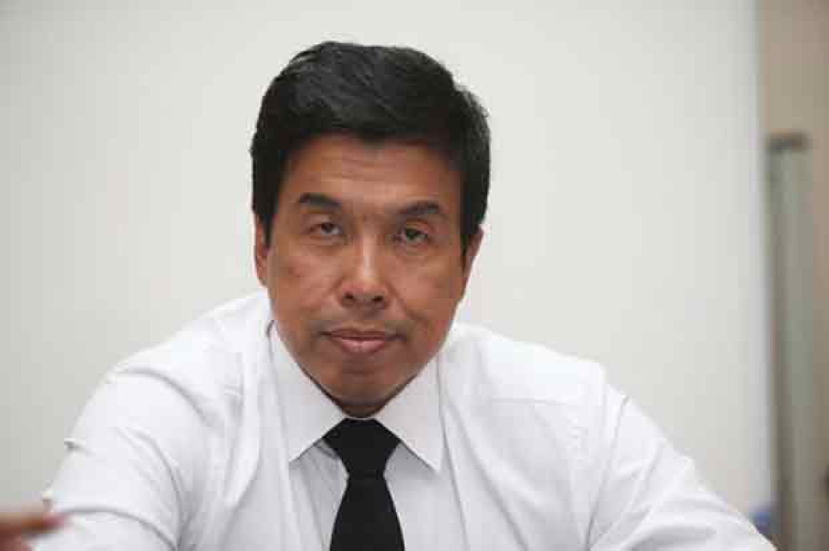 ชัชชาติชี้การเมืองยืดเยื้อกระทบทำงบปี58 ชัชชาติชี้การเมืองยืดเยื้อกระทบทำงบปี58