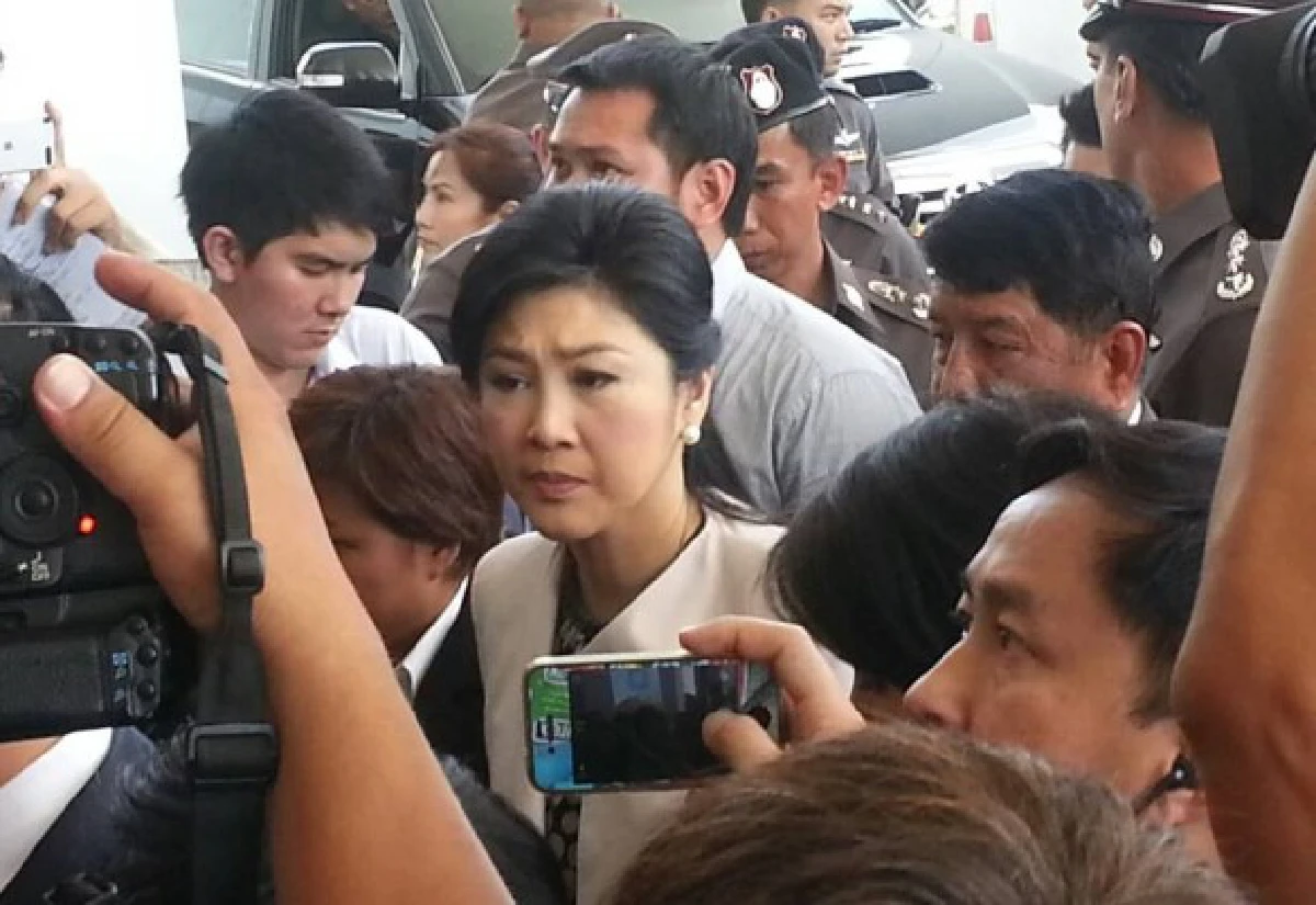 ยิ่งลักษณ์ถึงปปช.เข้าชี้แจงทุจริตจำนำข้าวแล้ว