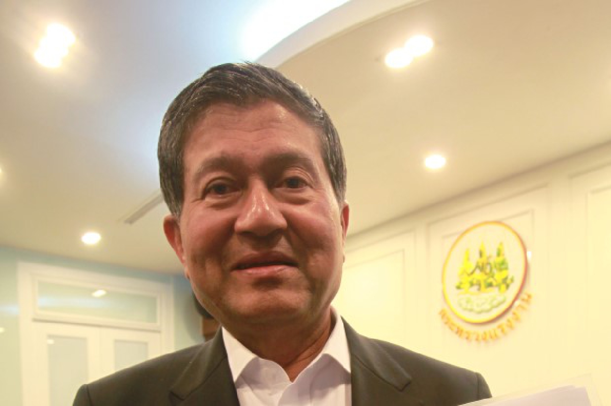 เฉลิมมั่นใจยิ่งลักษณ์รอดข้อหาโกงจำนำข้าว เฉลิมมั่นใจยิ่งลักษณ์รอดข้อหาโกงจำนำข้าว