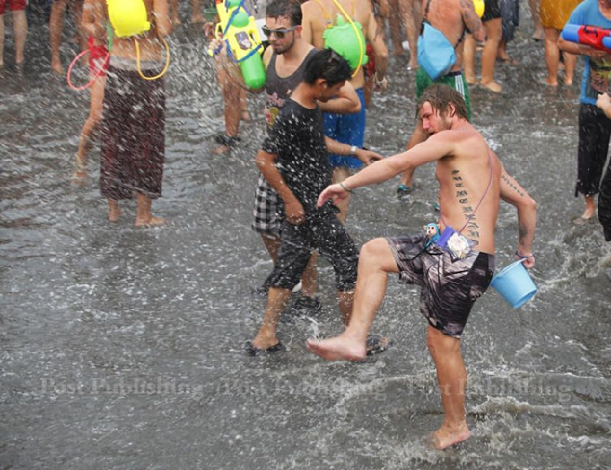 Water 'unsafe' for Songkran