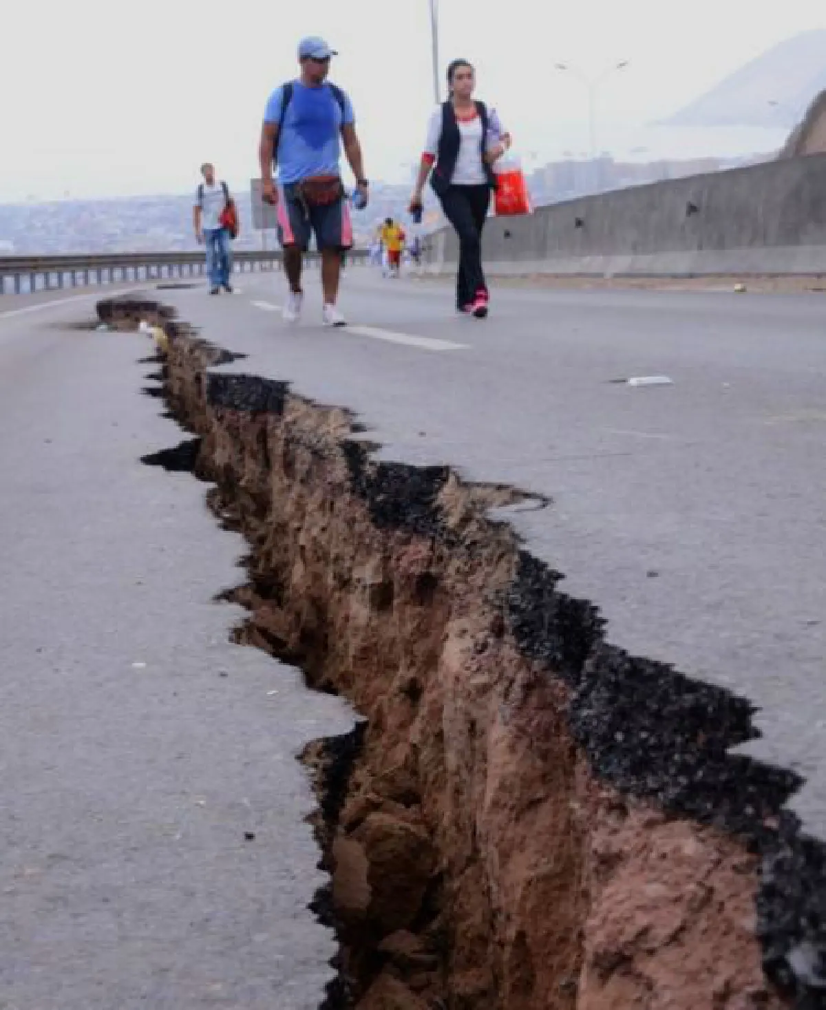 Chile earthquake: Still waiting for "the big one"