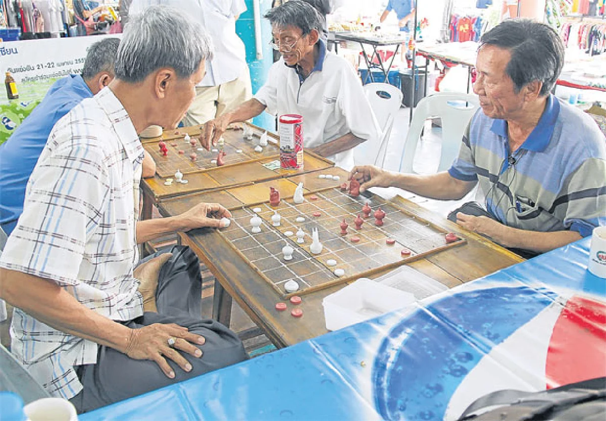 นักโขกสองวัย