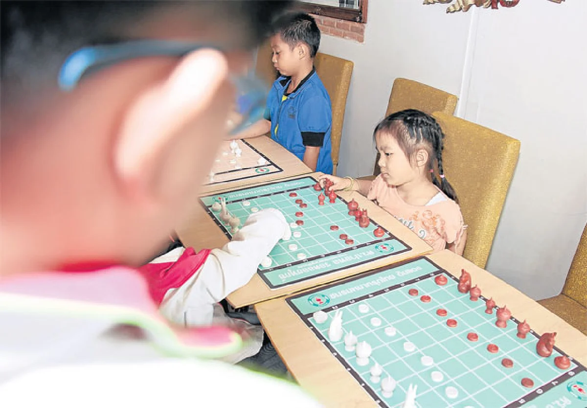 นักโขกสองวัย