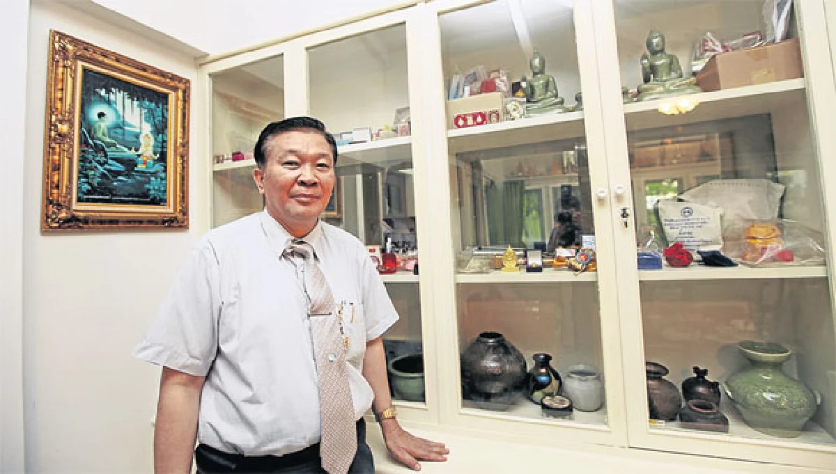 คุยกับคนชอบพระและสะสมบุญ ดร.รณยุทธ์ จิตรดอน