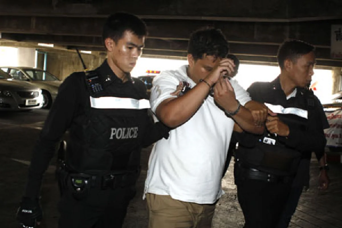 จับน้องคนเล็กฆ่าพ่อแม่พี่ตระกูลหอมชง