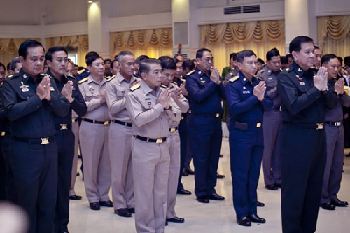 "ป๋าเปรม"ย้ำกองทัพต้องเป็นที่พึ่งประชาชน