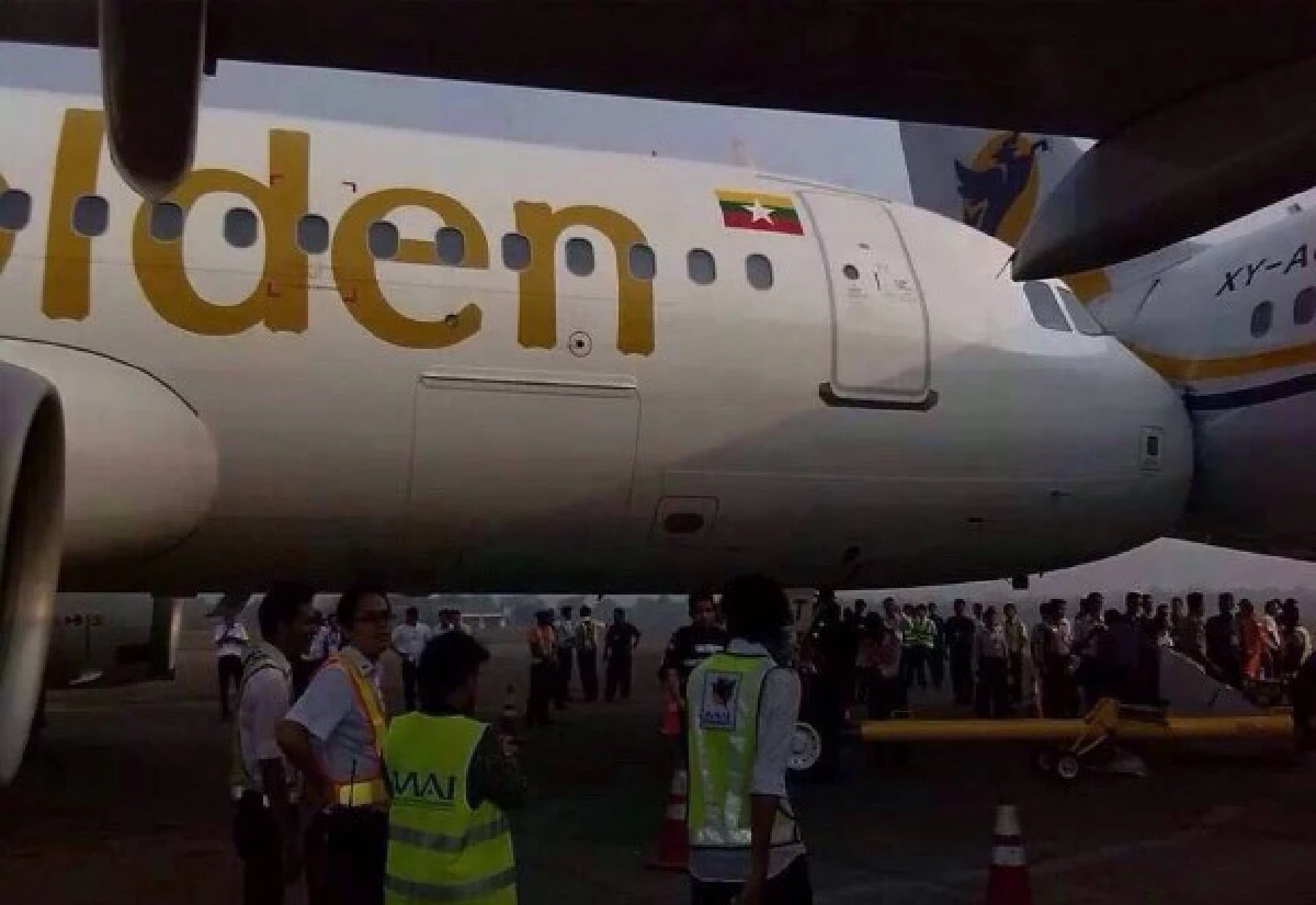 เครื่องบินพม่าชนกันเองในท่าอากาศยาน