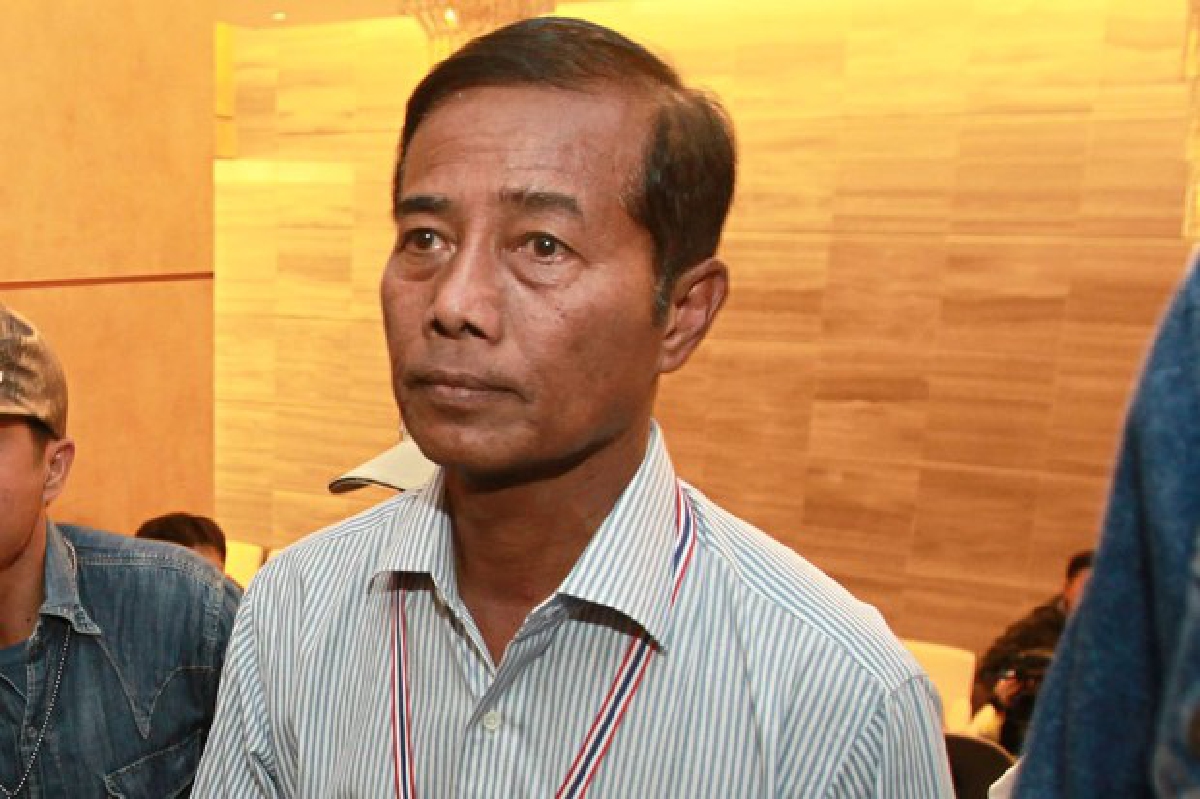 ถาวรซัดศอ.รส.เป็นกระบอกเสียงแม้ว ถาวรซัดศอ.รส.เป็นกระบอกเสียงแม้ว