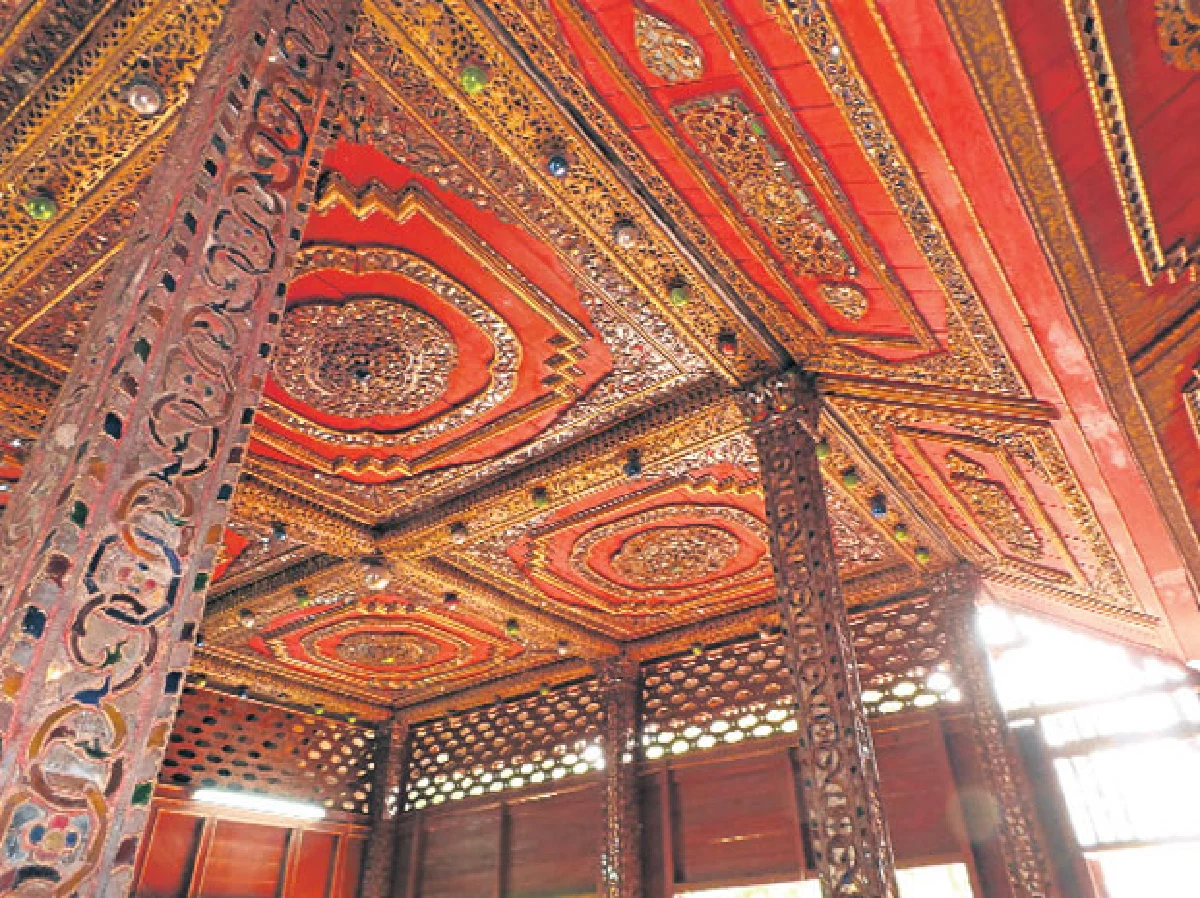 วัดจอมสวรรค์ โบราณสถานจากสักทอง