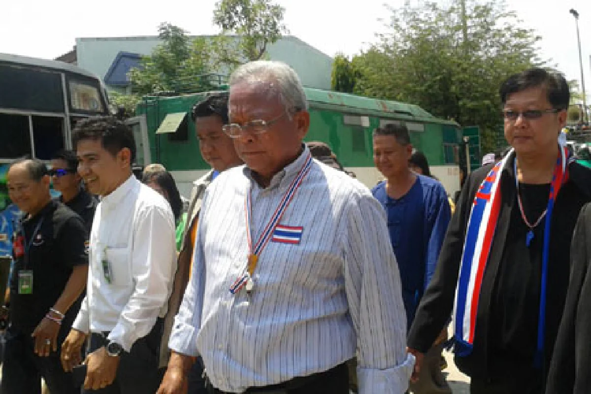 บิ๊กธ.ก.ส.เปิดห้องต้อนรับ"สุเทพ"