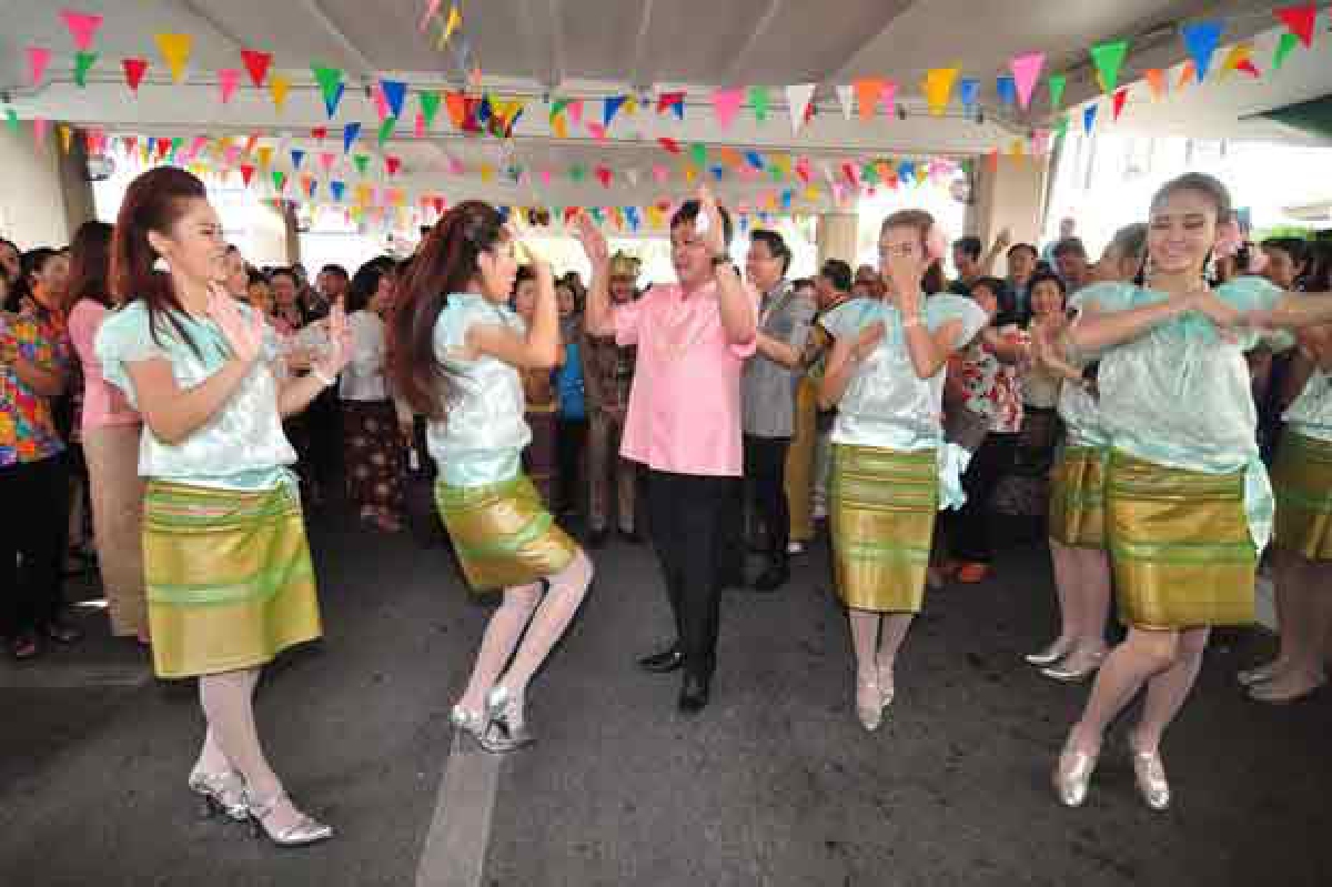 สภาจัดงานฉลอง120ปีกษัตริย์นักประชาธิปไตย สภาจัดงานฉลอง120ปีกษัตริย์นักประชาธิปไตย