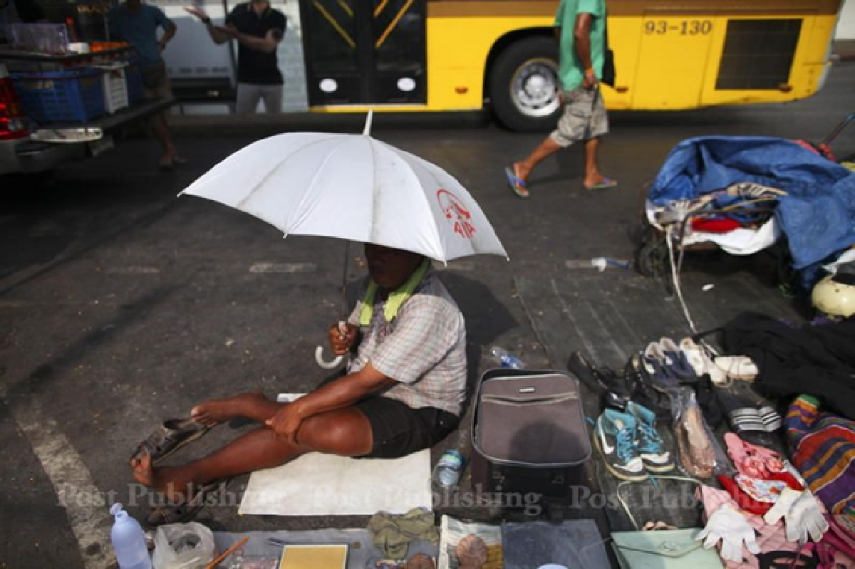 Hot weather raises health risks