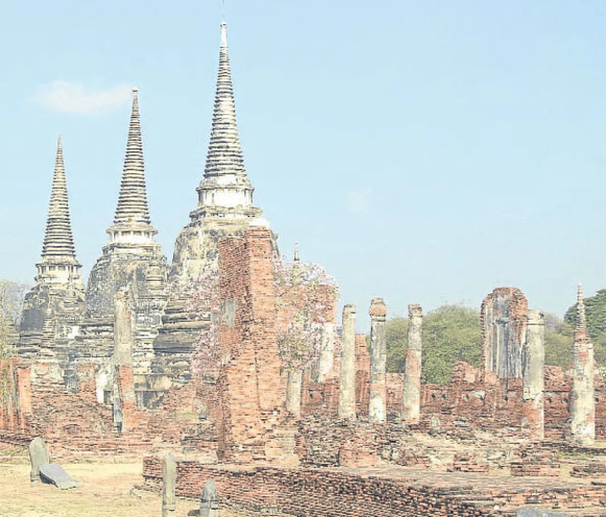 สงบกายใจ ณ วัดพระศรีสรรเพชญ์ และคุ้มขุนแผน