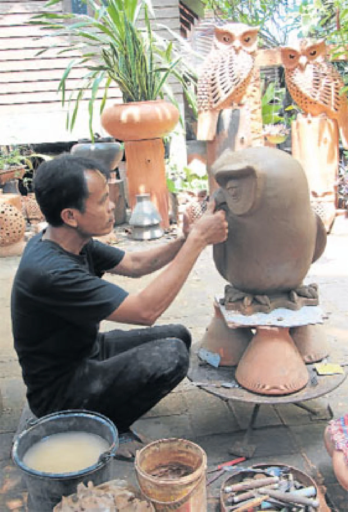 'ฮูกสนุก' สีสันเครื่องปั้นด่านเกวียน