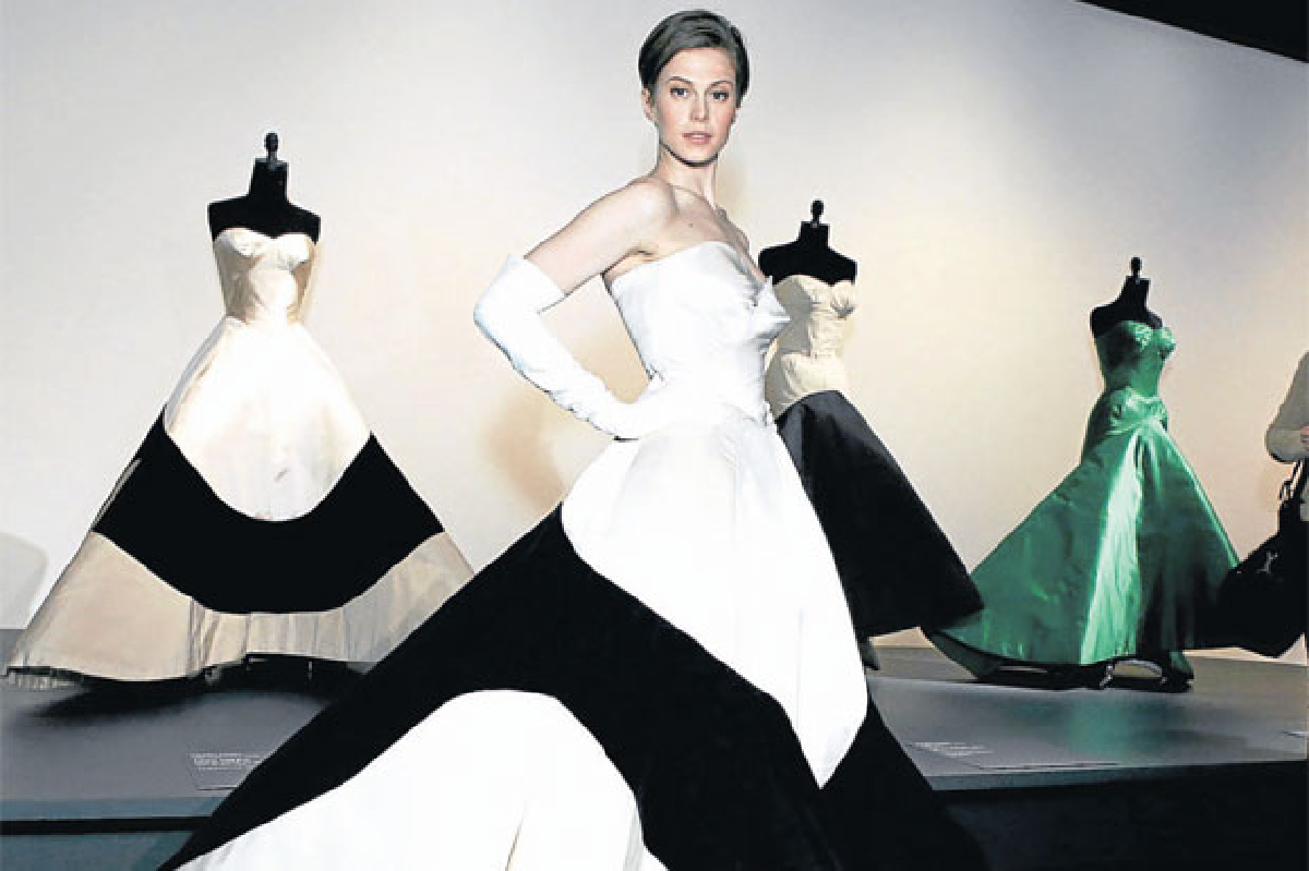 นิทรรศการตำนานแฟชั่น Charles James : Beyond Fashion นิทรรศการตำนานแฟชั่น Charles James : Beyond Fashion