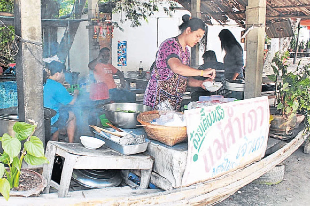 ก๋วยเตี๋ยวเรือแม่สำเภา (เจ้าเก่า) อ.ผักไห่ อนุรักษ์ถิ่นกำเนิด