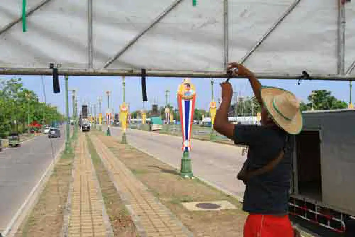 เสื้อแดงจัดสถานที่รับชุมนุมใหญ่10พ.ค.