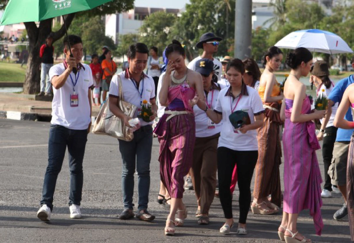ร้อนจัด!ผู้ประกวดมิสยูนิเวอร์สไทยแลนด์ลมจับ