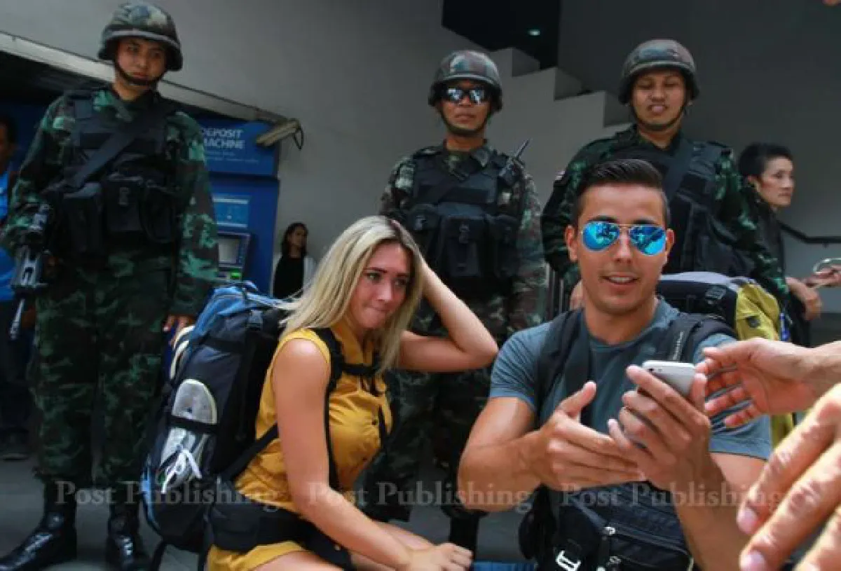 Martial law means selfies with soldiers