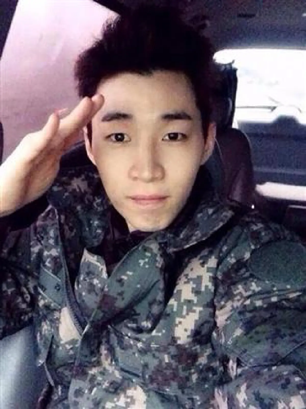 กระหึ่มโซเชียล!เมื่อ"ทหารหล่อ"มาพร้อมกฎอัยการศึก