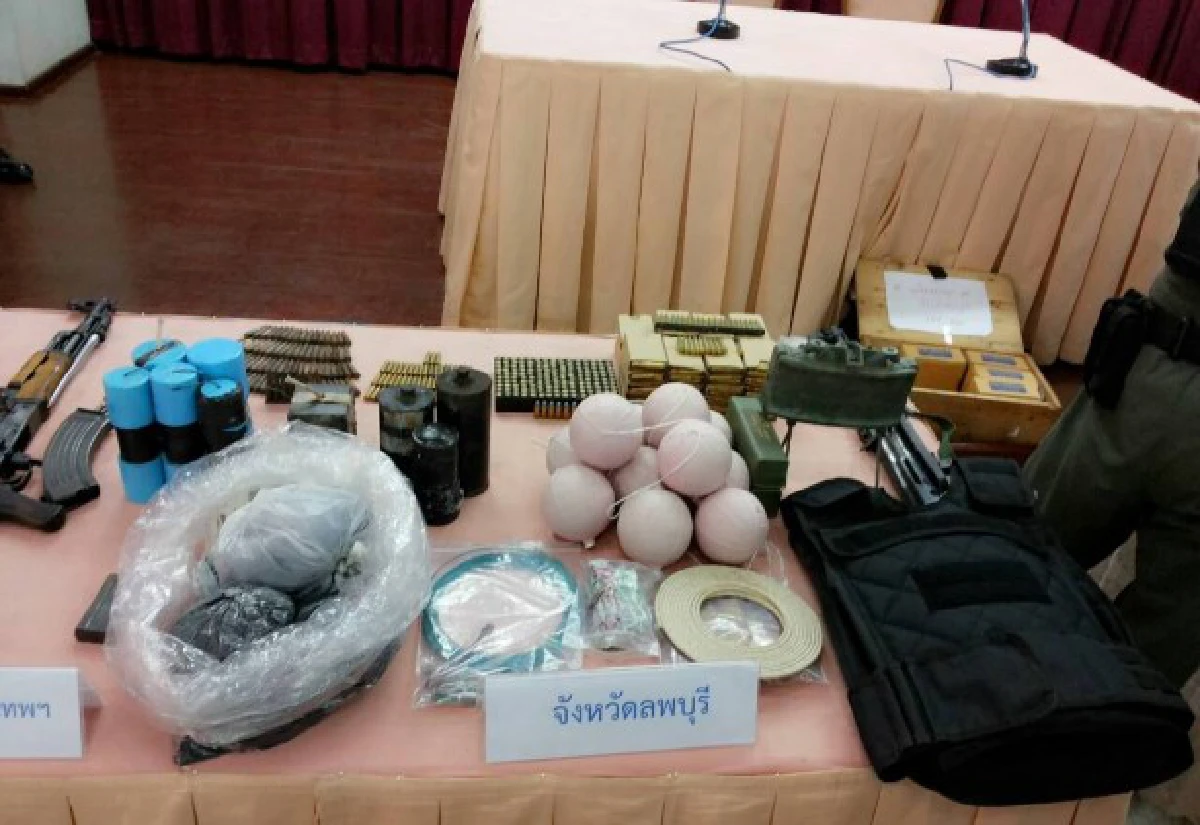 กอ.รส.แถลงจับอาวุธสงครามของกลางอื้อ