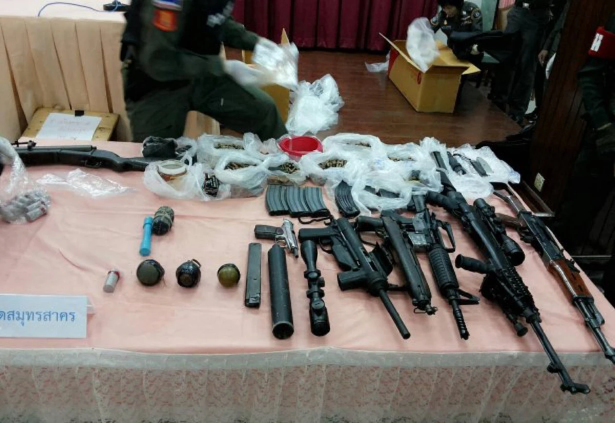 กอ.รส.แถลงจับอาวุธสงครามของกลางอื้อ