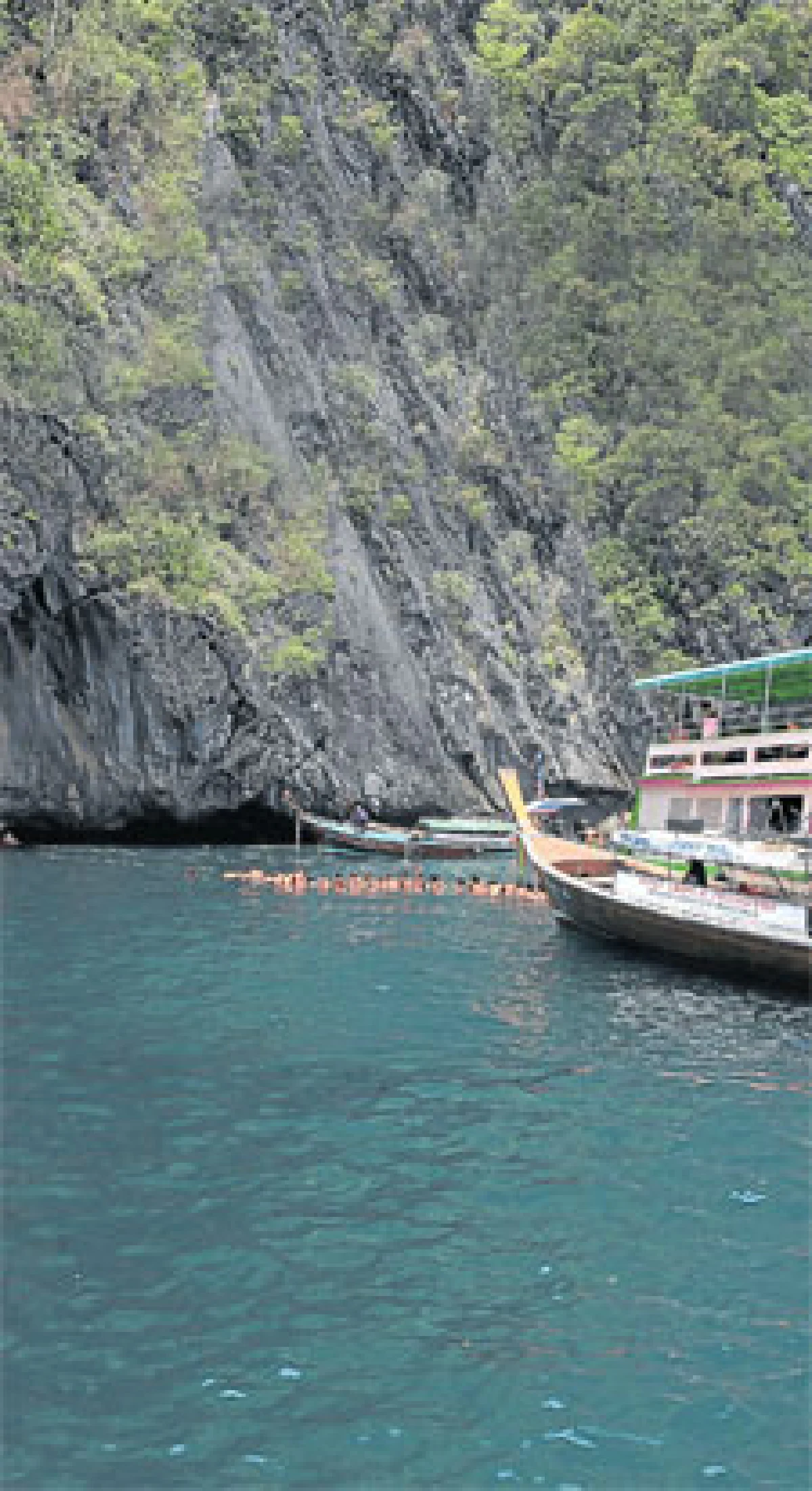 สามมรกต : คลอง สระ ถ้ำ