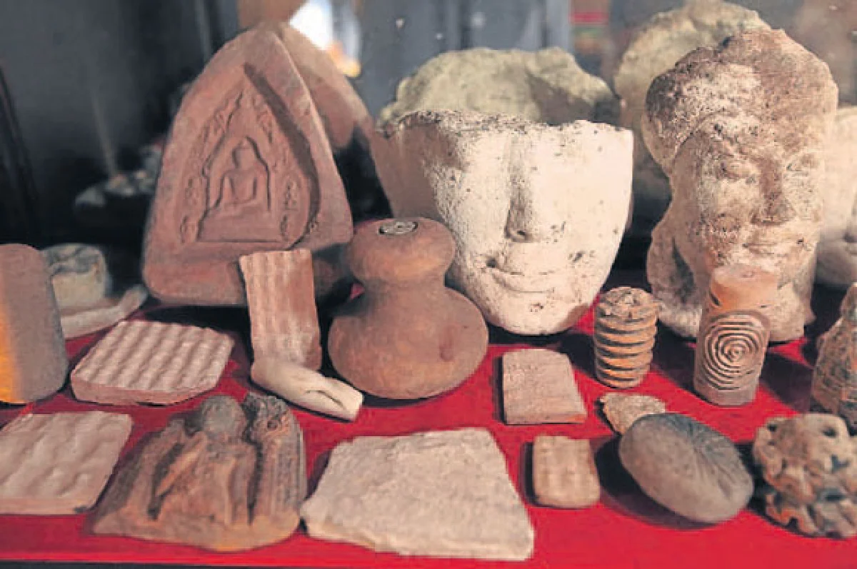 ฟอสซิลกลายเป็นหินสะเก็ดดาวตก ของสะสมสุดล้ำของ สรรค์ สุขุขาวดี