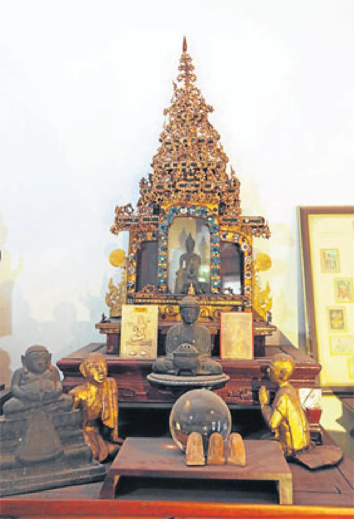 ฟอสซิลกลายเป็นหินสะเก็ดดาวตก ของสะสมสุดล้ำของ สรรค์ สุขุขาวดี