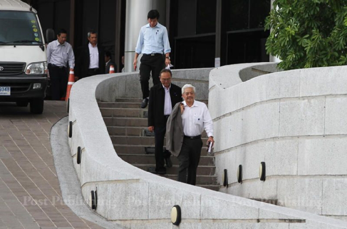 Coup! (updated Monday)