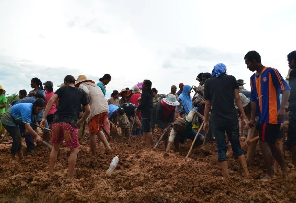 ชาวพัทลุงแห่ขุดทองสงครามโลกครั้งที่2