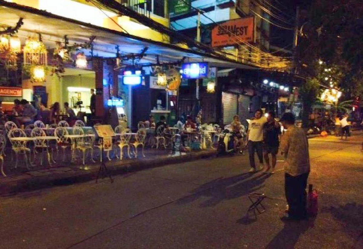 ส่องชีวิตยามค่ำคืนหลังประกาศ"เคอร์ฟิว"