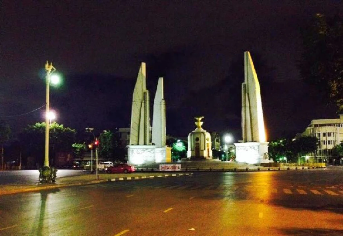 ส่องชีวิตยามค่ำคืนหลังประกาศ"เคอร์ฟิว"