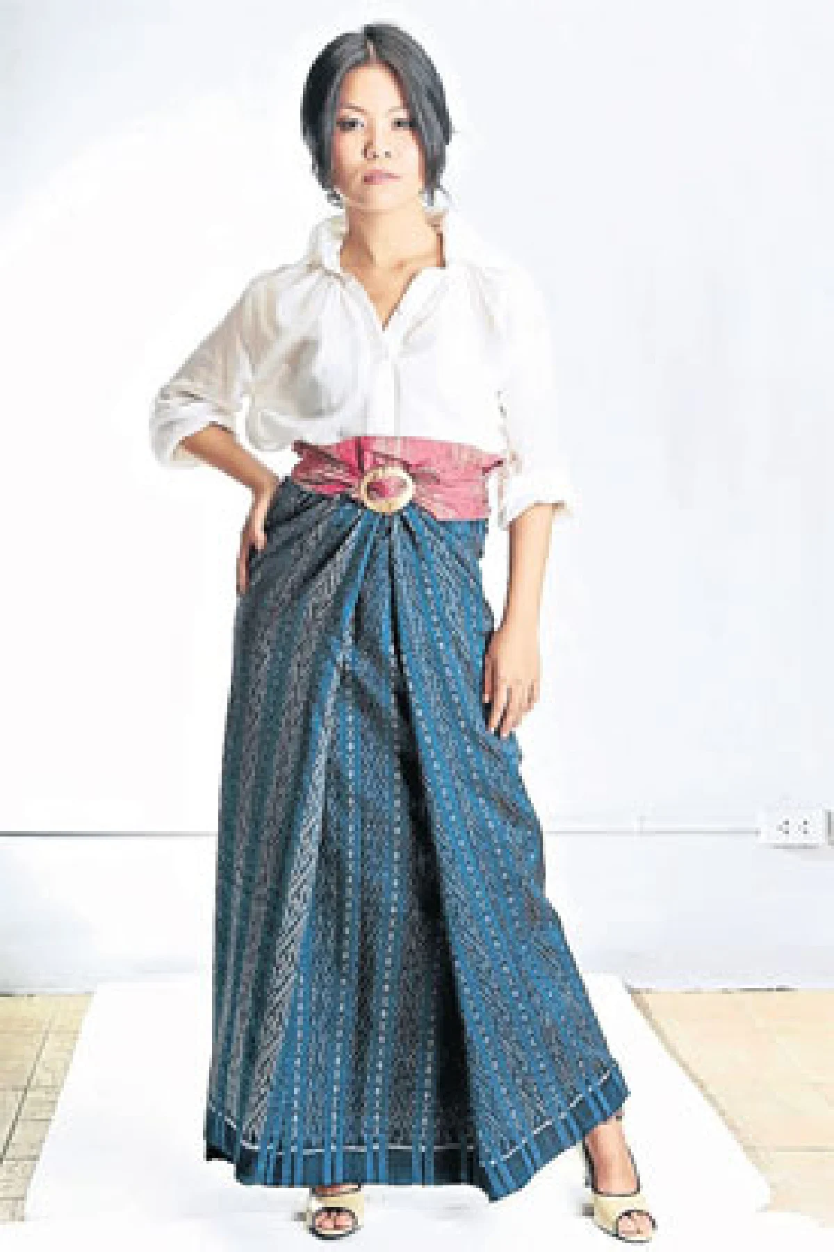 ‘นุ่งซิ่นอินเตอร์’ เปลี่ยนคำว่าเชยเป็นชิน