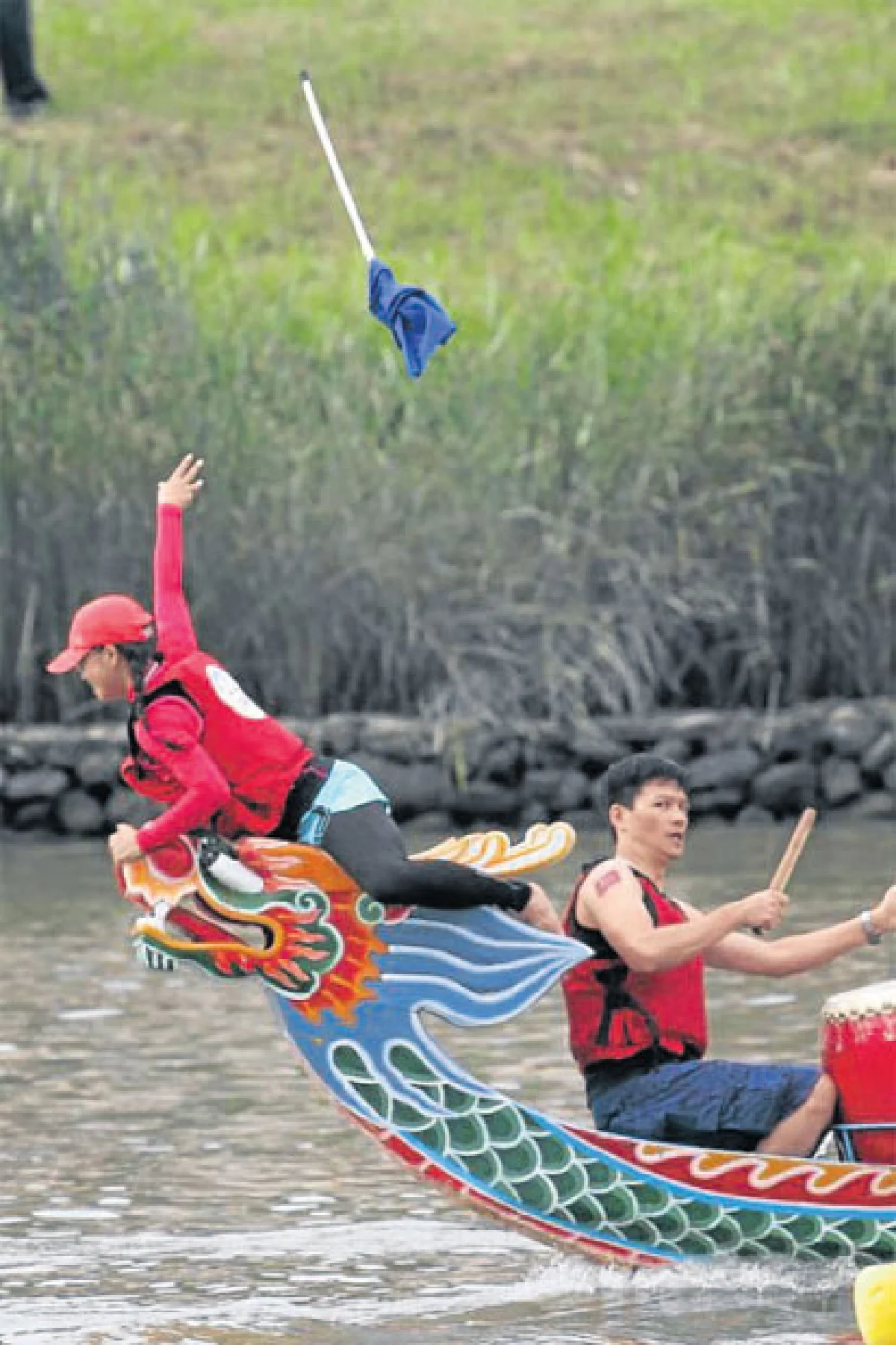 มังกรแห่งสายน้ำ