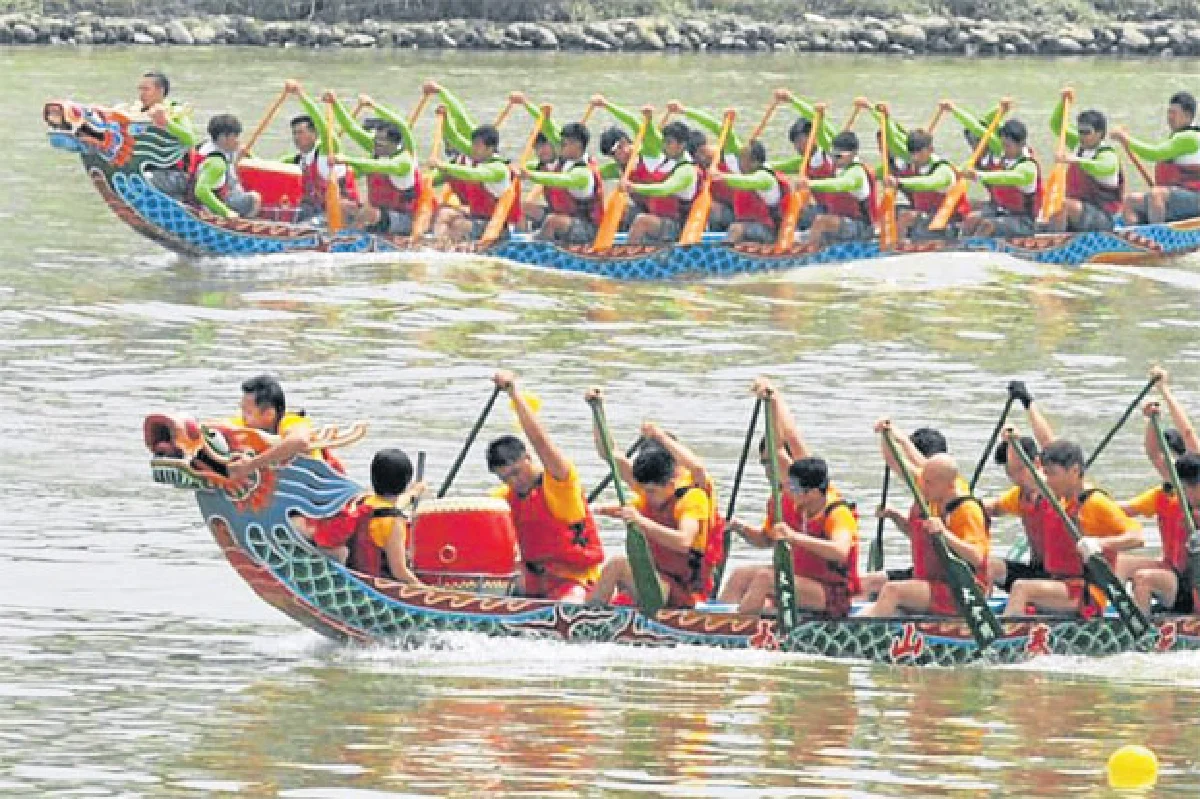 มังกรแห่งสายน้ำ