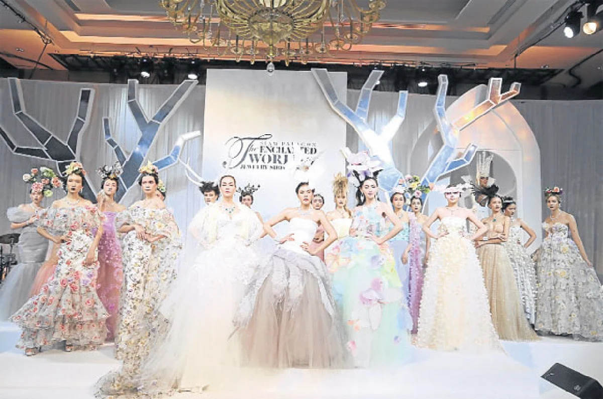 สยามพารากอน จัดดินเนอร์โชว์จิวเวลรี ระดับมาสเตอร์พีซ