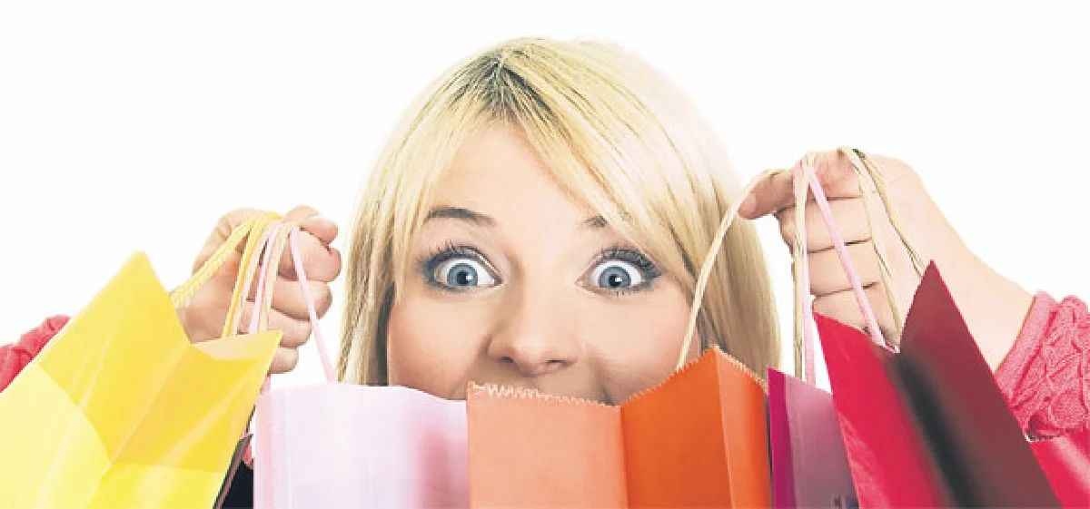 หรูหราฟู่ฟ่าเฟื่องฟู เมื่อชีวิตติดแบรนด์ (เนม)