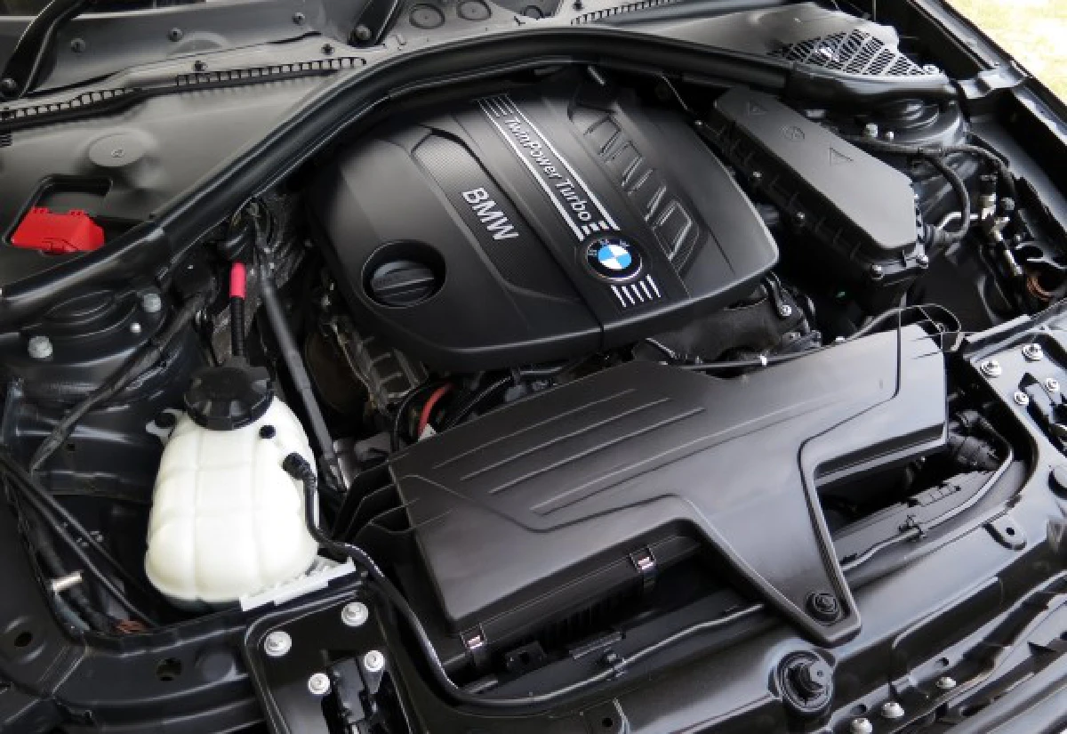 BMW320d GT Sportลูกผสมซีดาน-สปอร์ต