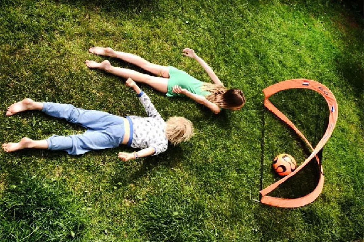 เพอร์ซี่อิ้ง! แฟนบอลดัตช์โพสต์ภาพเลียนแบบลูกโหม่งโรบิน ฟาน เพอร์ซี่