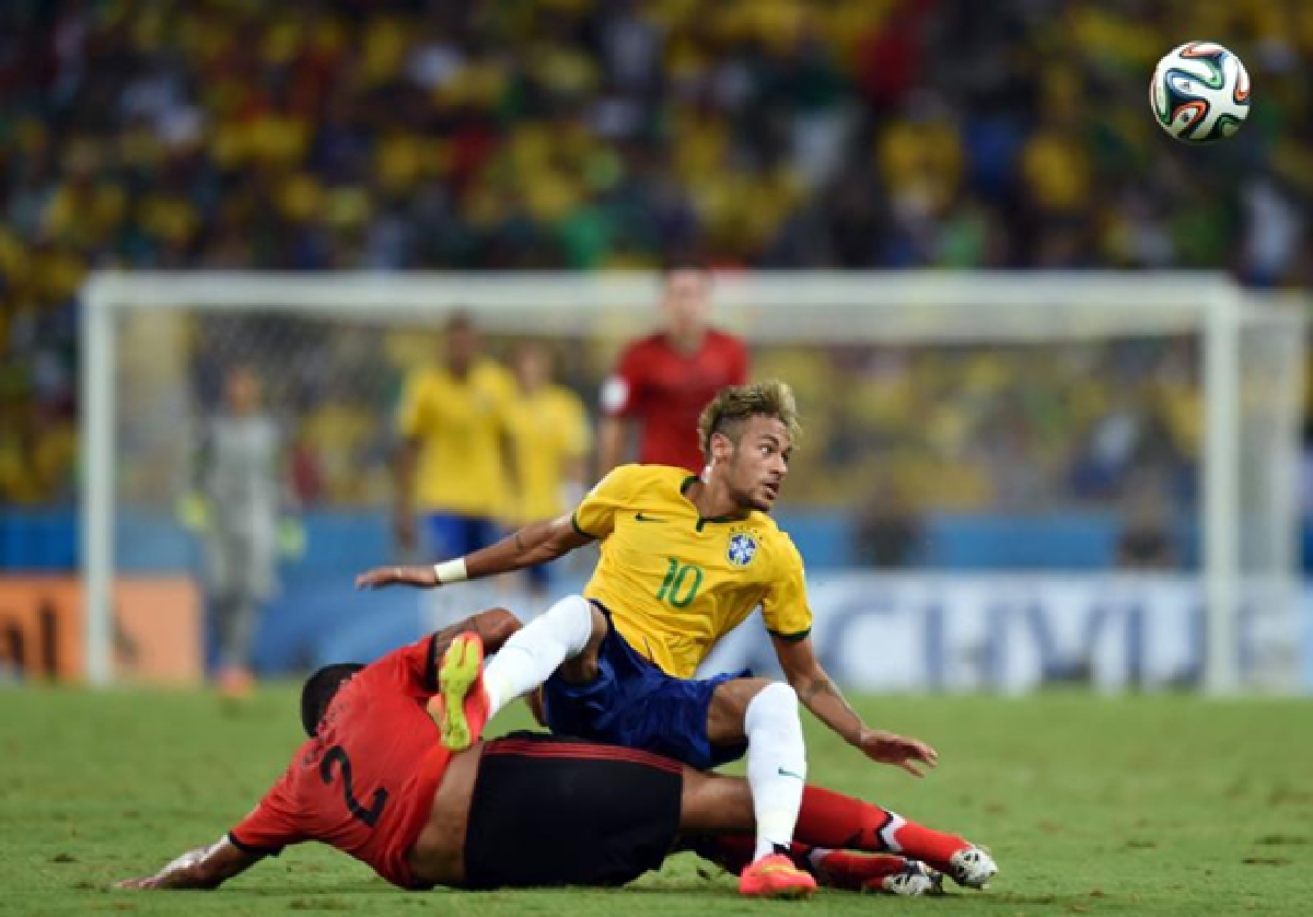 Brazil 0, Mexico 0 as goalkeepers star