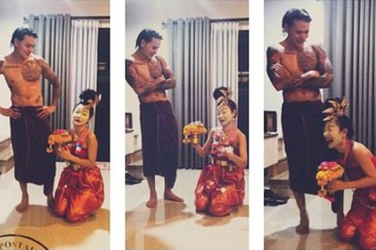 ง้อสำเร็จ!ดีเจต้นหอมหอบดอกไม้ธูปเทียนขอคืนดี"แทค" ง้อสำเร็จ!ดีเจต้นหอมหอบดอกไม้ธูปเทียนขอคืนดี"แทค"