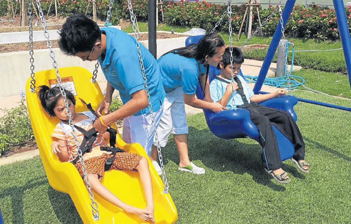 อาสาสมัครรักน้อง ณ บ้านคามิลเลียน