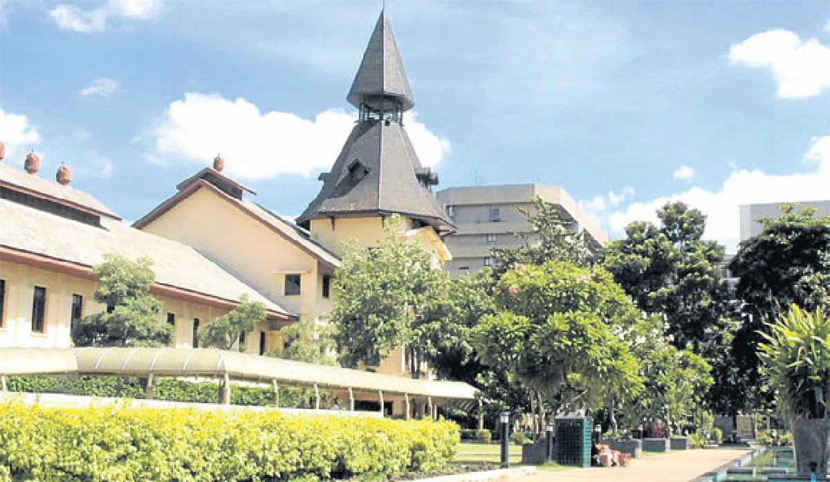 ‘8 ทศวรรษ อภิวัฒน์สังคมไทย’ ศ.ดร.สมคิด เลิศไพฑูรย์