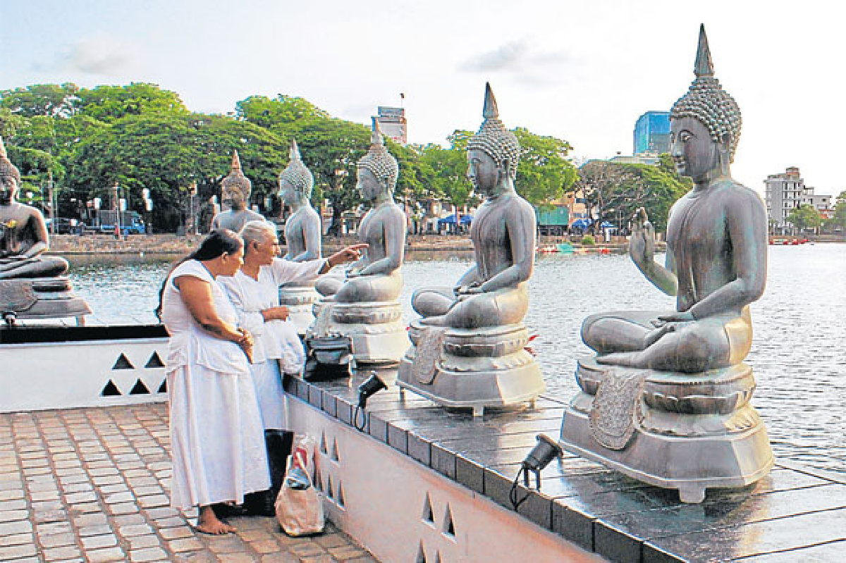 ศรีลังการากแห่งพระพุทธศาสนา กับกาลเวลาสองพันปี ศรีลังการากแห่งพระพุทธศาสนา กับกาลเวลาสองพันปี