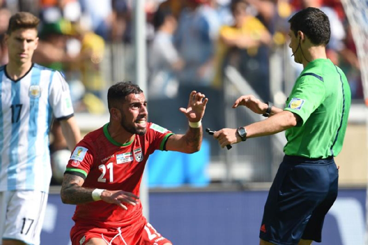 Giants struggle: Germany draws; Argentina gets last-gasp winner