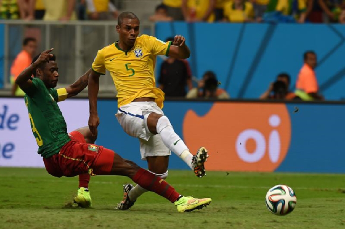 Brazil, Holland win to avoid a knockout clash