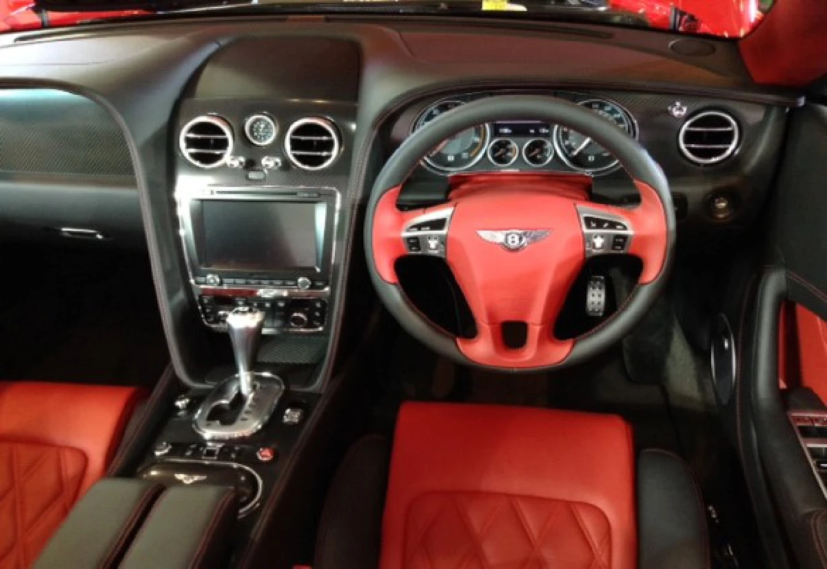 เปิดตัว"เบนท์ลีย์ จีที วี8 เอส"หรู-แรง!